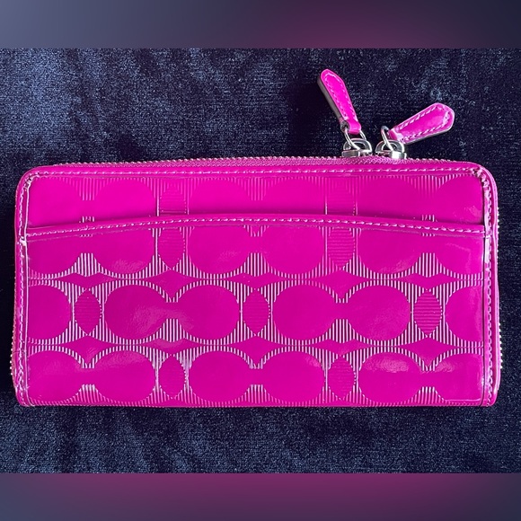 Coach Cranberry Patent Leather Embossed Logo Wallet - Picture 2 of 10